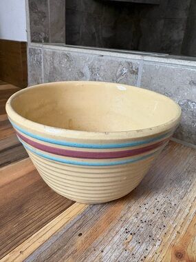 Watt #7 USA ovenware yellow multicolor bowl